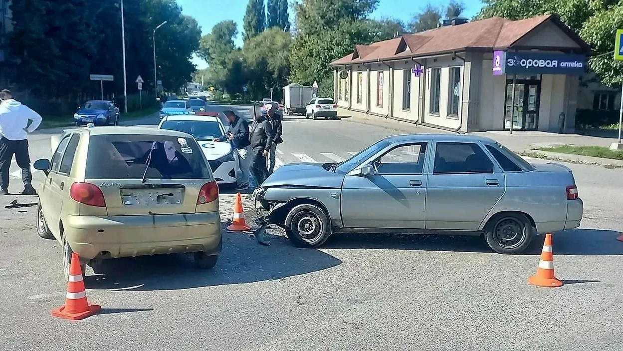 🚘 Девушка с двухлетним ребёнком пострадали в ДТП в Лермонтове