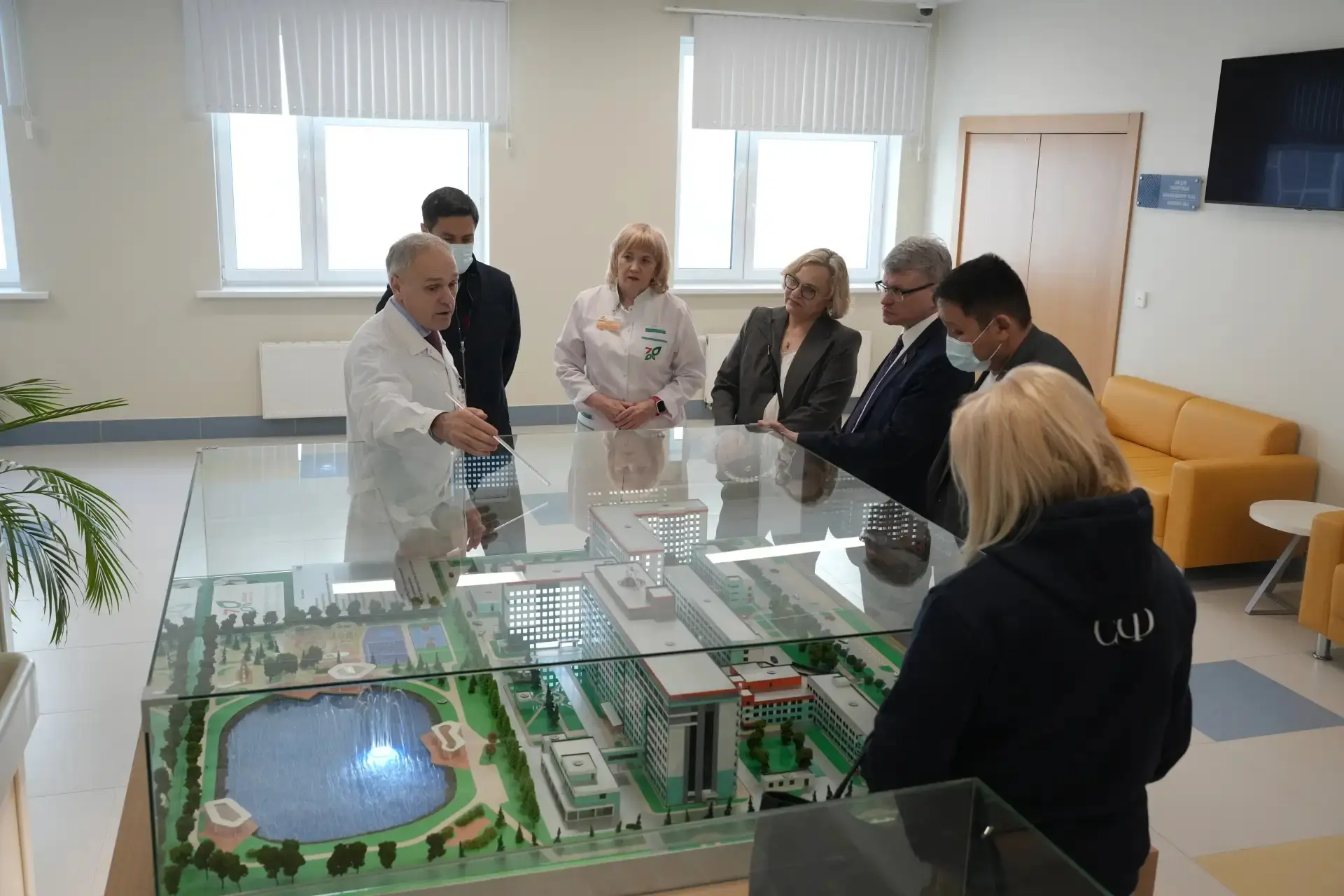 В Республике Татарстан сенаторы оценили систему реабилитации участников СВО, поддержку детей с ОВЗ и