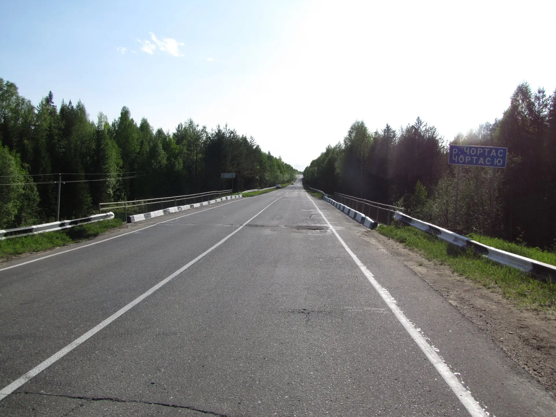 В Корткеросском районе завершается ремонт моста через реку Чортас