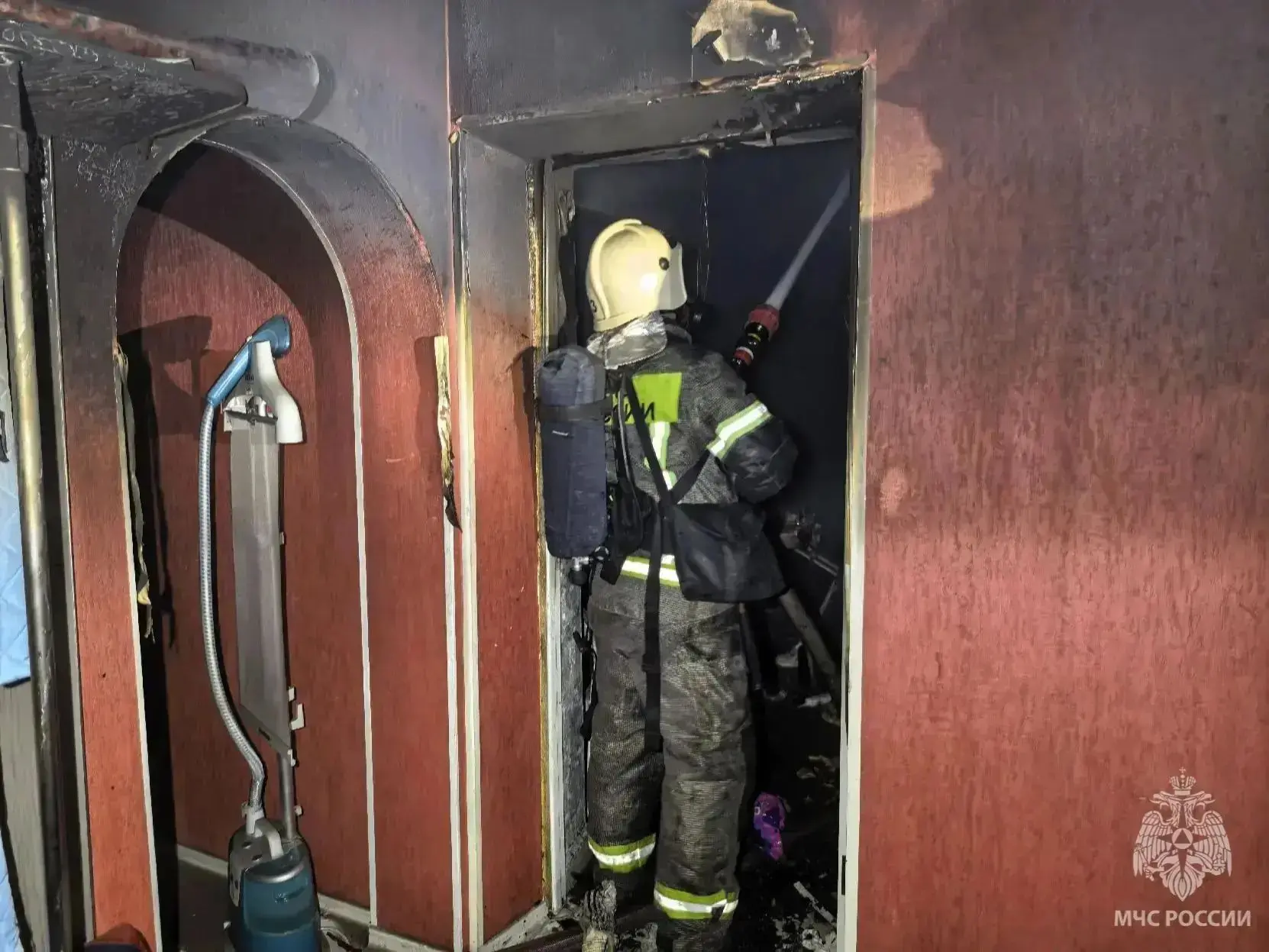 Спасение четверых на пожаре в АМЗ

🔥 Пожар вспыхнул на улице Днепропетровской в Челябинске. Возгора