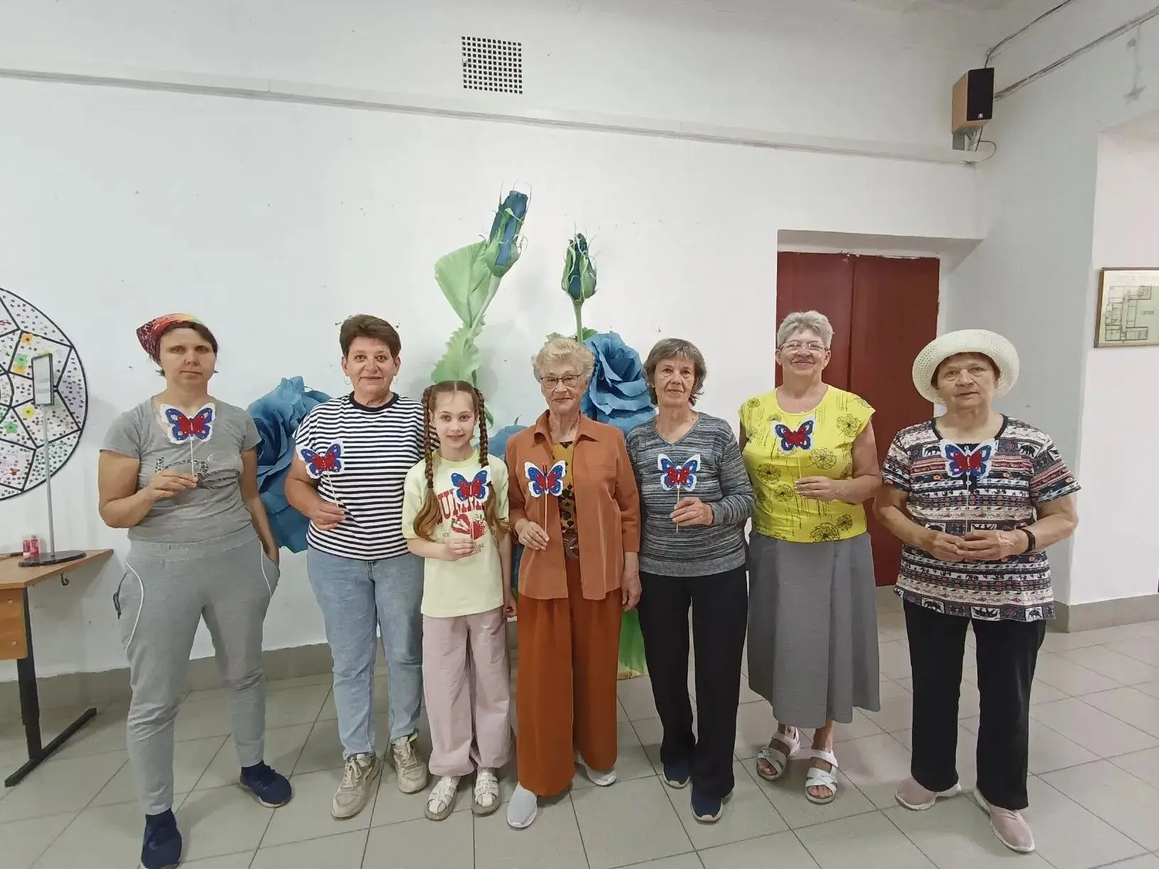 Флаг России"
В рамках программы «Активное долголетие» и нацпроекта «Семья» ко Дню России мы провели 