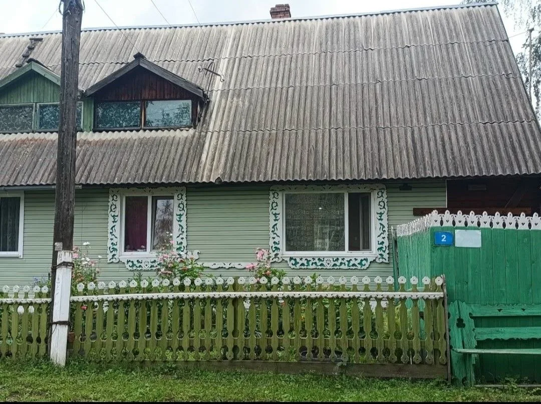 Продается частный деревянный дом,в хорошем состоянии.
с.Сушиновка. Уярский р-н. 100км от Красноярска