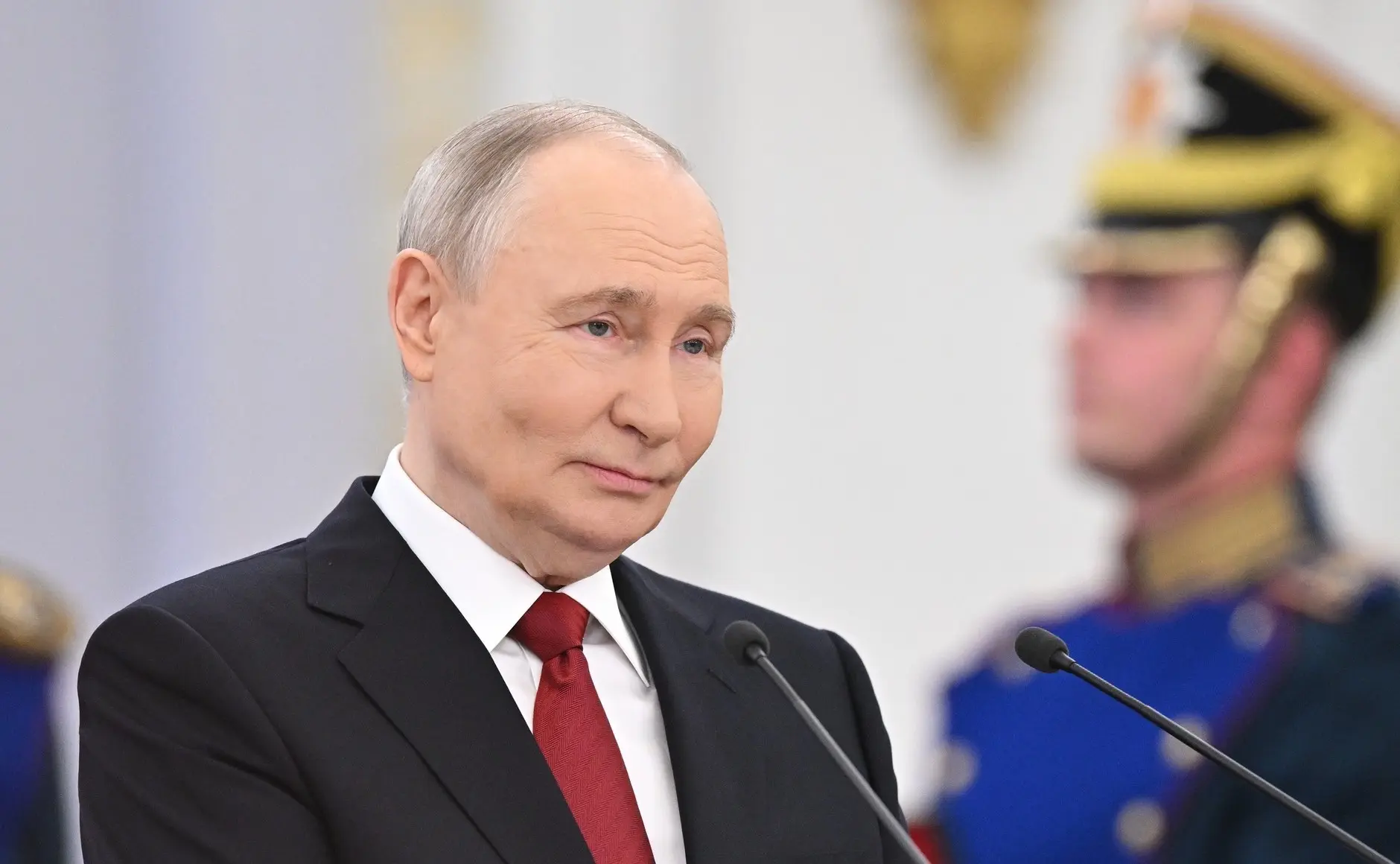 В День России Президент вручил медали «Герой Труда Российской Федерации» и Государственные премии Ро