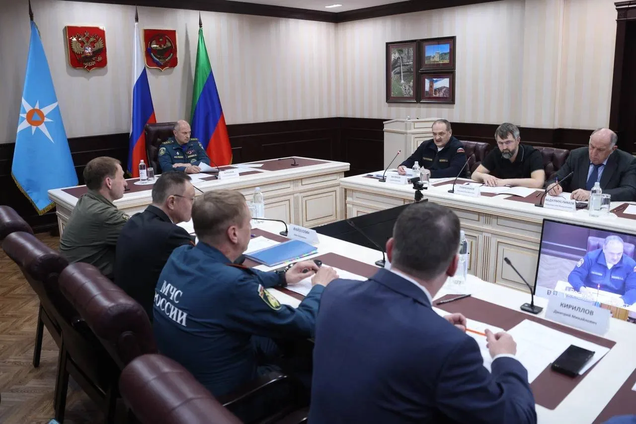 Министр строительства и ЖКХ Ирек Файзуллин в составе правительственной комиссии по ликвидации послед