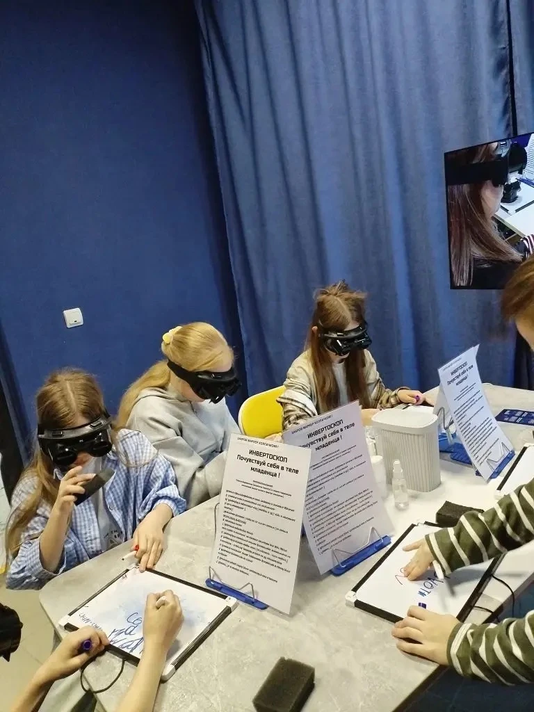 В мире науки и возможностей мозга!🧠  Ребята 4 «В» класса посетили интерактивный музей «Тайна мозга» 