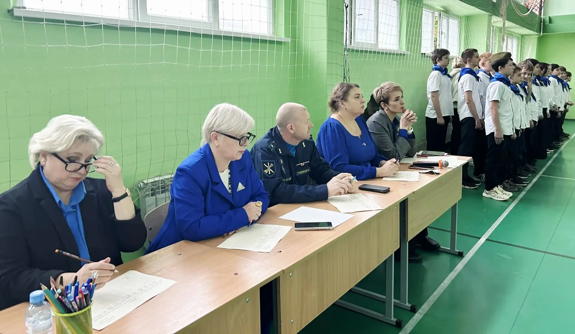 Эстафету смотра подхватили учащиеся 5, 6 и 7 классов — и здесь уже запахло настоящей армией! 💪🔥   Ре