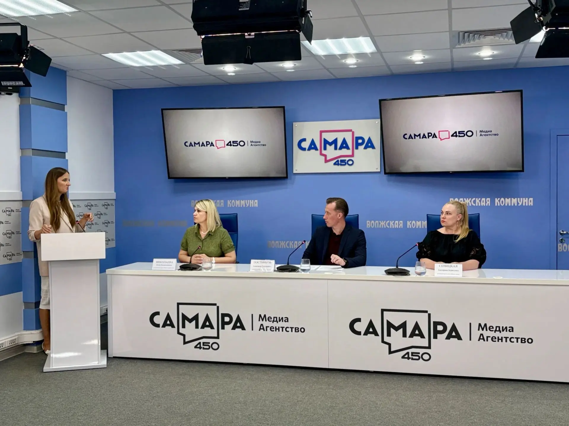 📍 Не один на один с бедой: в пресс-центре Медиаагентства «Самара 450» обсудили, как ме...