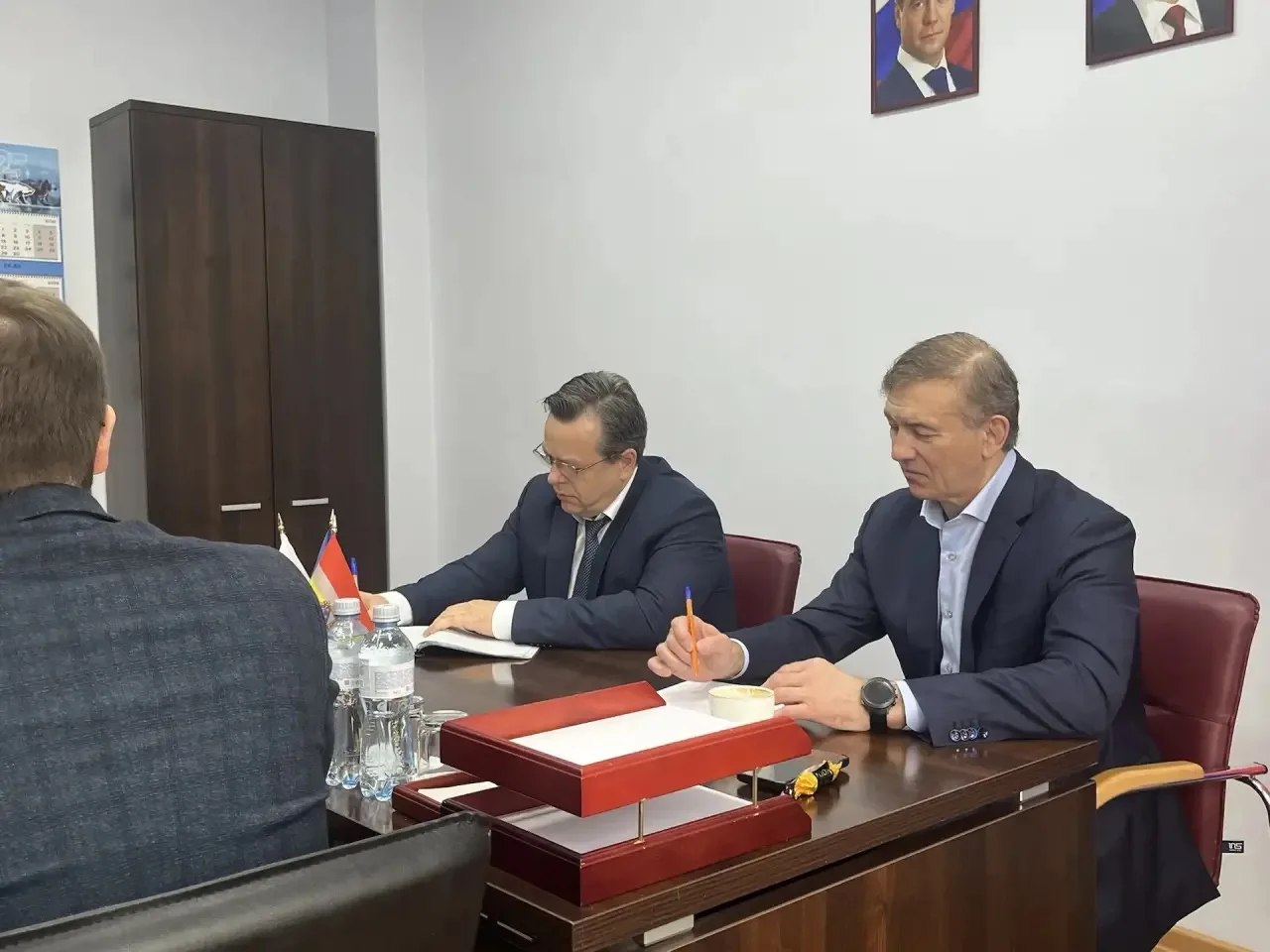 Совместно с Сенатором РФ Александром Брыксиным провели прием ветеранов СВО и членов их семей.  Отдел