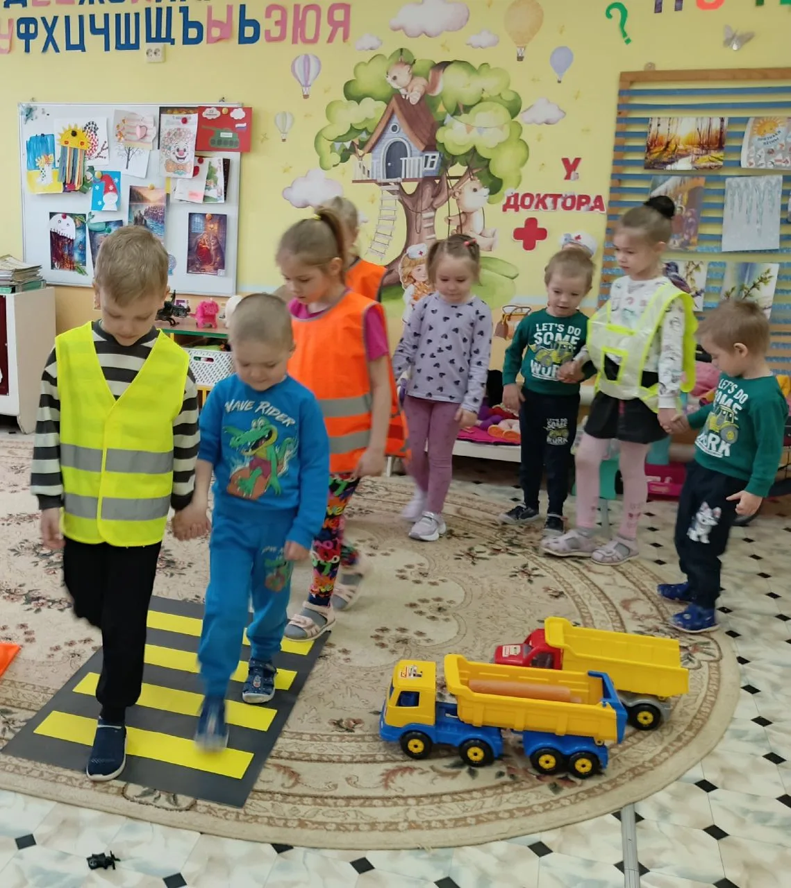 🚦"ЮИД в гостях у малышей"🚦