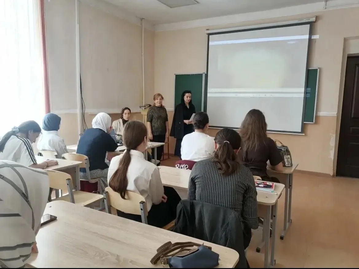06.06.2026г. кураторы Гаджиева А.В., Магомедова П.Г., Курбанова З.Г. провели единый классный час на 