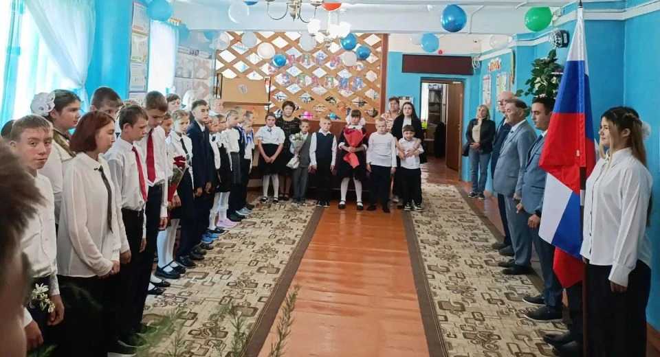 С новым учебным годом! Как прошла линейка 1 сентября в Красновосходской КШИ 🍁🔔