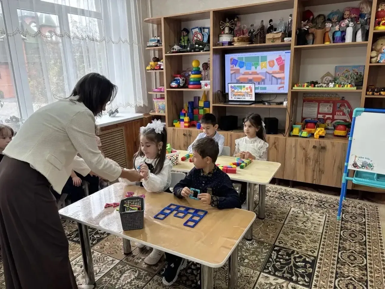 В подготовительной группе «Теремок» воспитатель Семёнова Рина Мухаремовна провела для р...