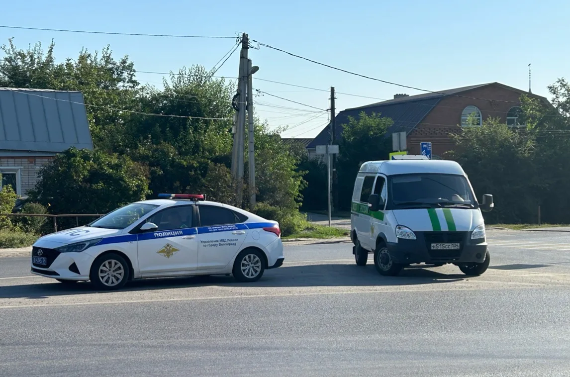 17 автомобилей арестовали судебные приставы во время совместного рейда