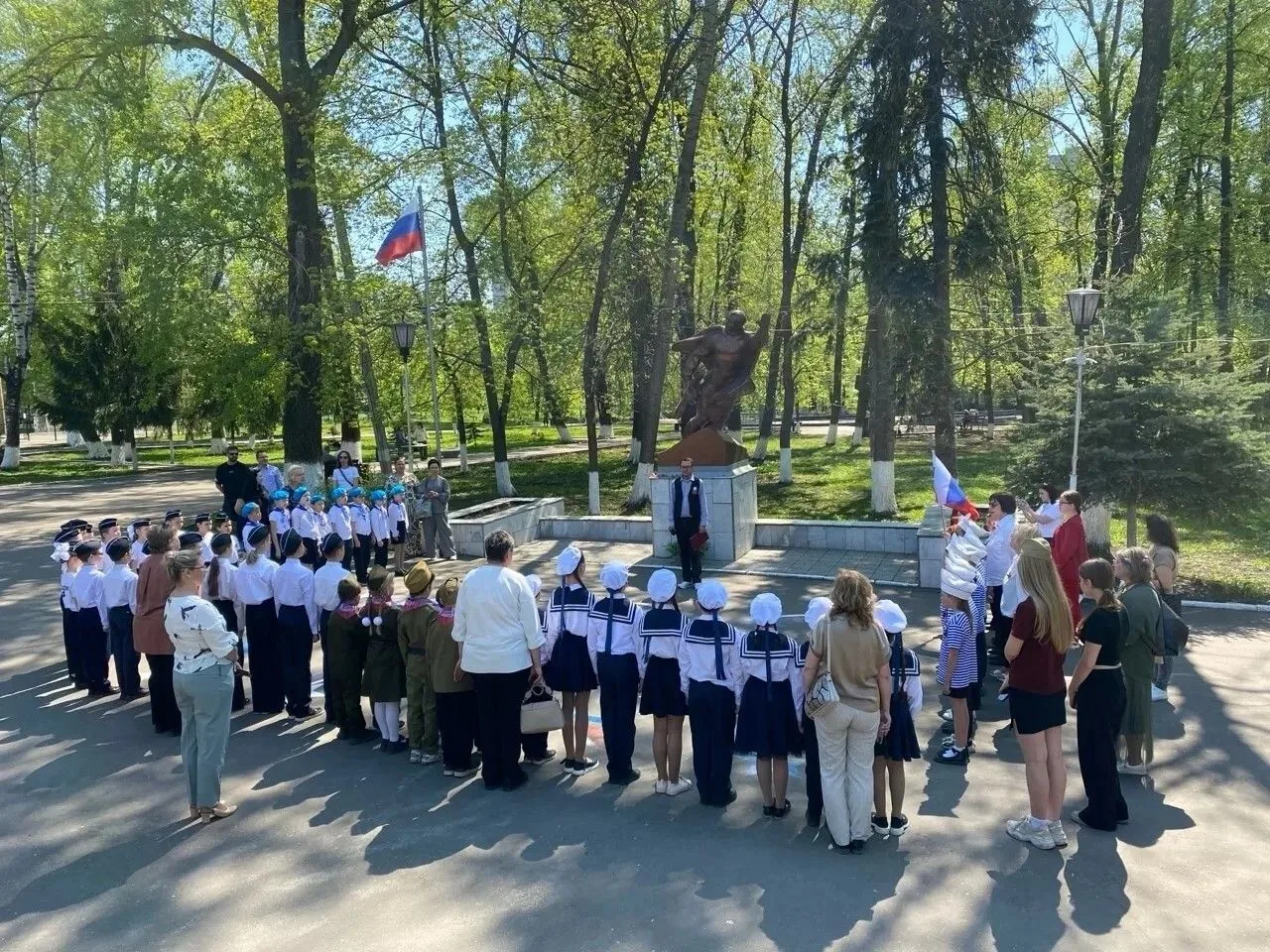 🇷🇺🔥 «Зарничка» — школа мужества и командного духа 8 мая ученики 3А класса (1 корпус, кл. руководител