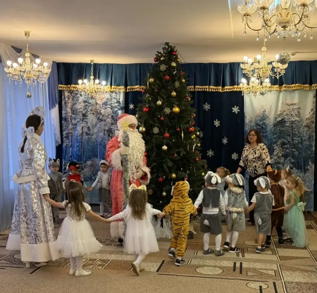 Новогодний утренник в младшей группе.🎄🎅🏻