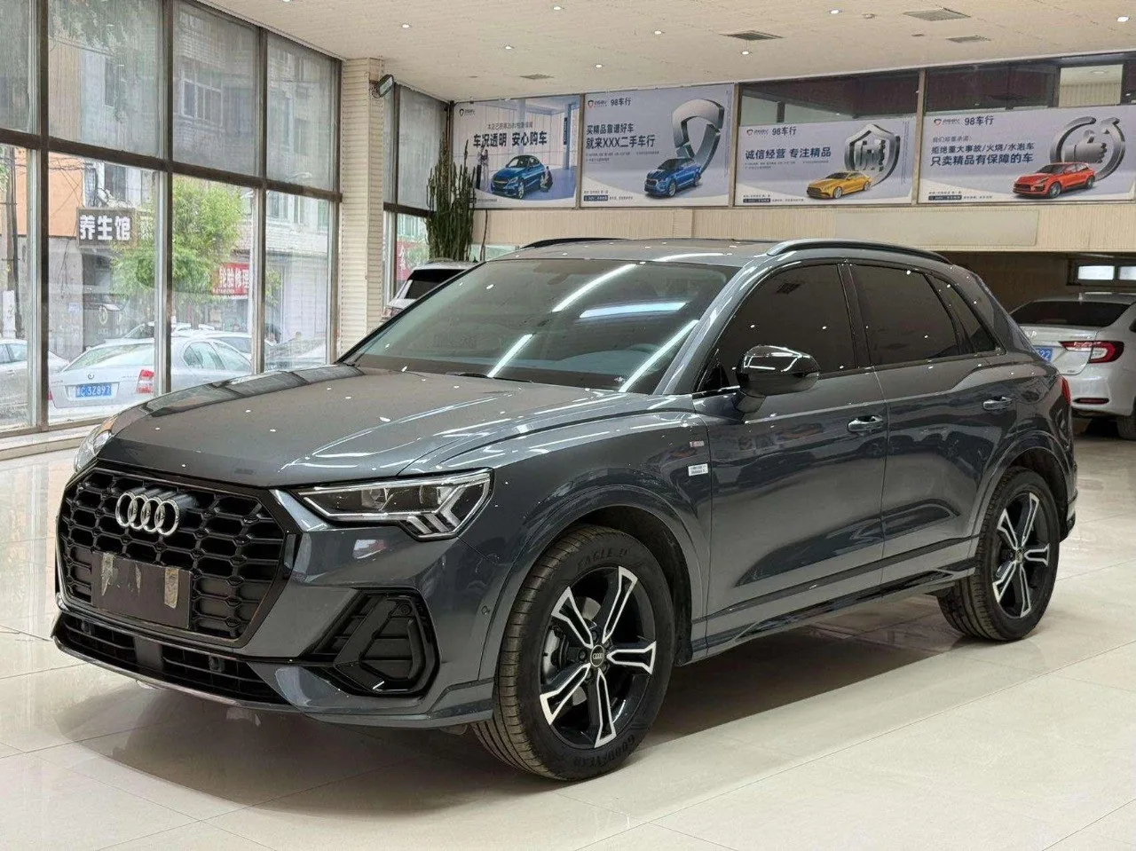 Компакт-премиум, который протиснется в любой двор!

🇨🇳 КИТАЙ 
🚘 Audi Q3

• год 2021-2023
• объем 