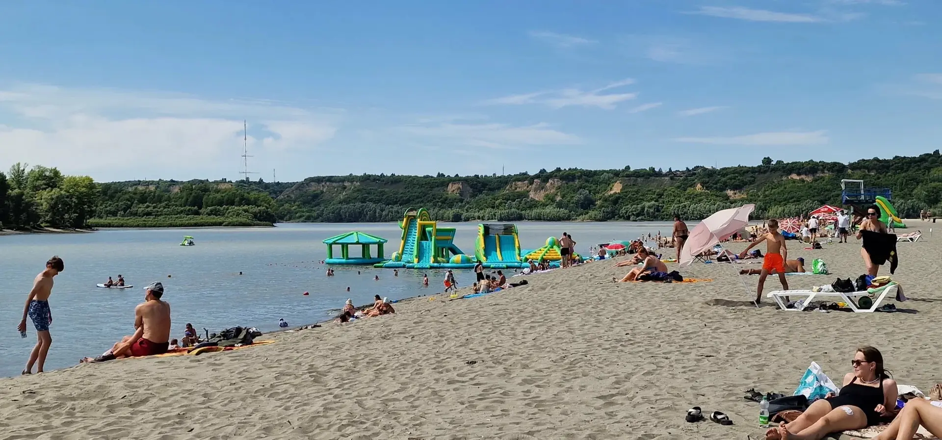🥵В Барнауле до сих пор официально не открыт купальный сезон

Как пишут «Вести Алтай», горожане спас