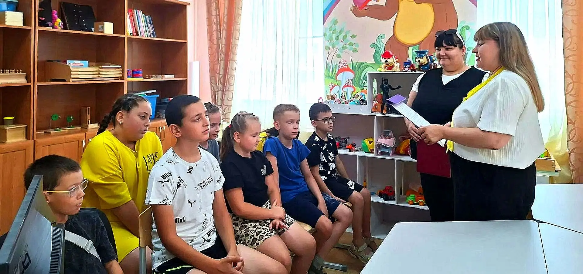 Детей и подростков отделения реабилитации учат дружить