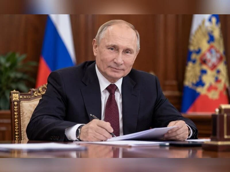 ⚡️Владимиру Путину сегодня исполняется 74 года.