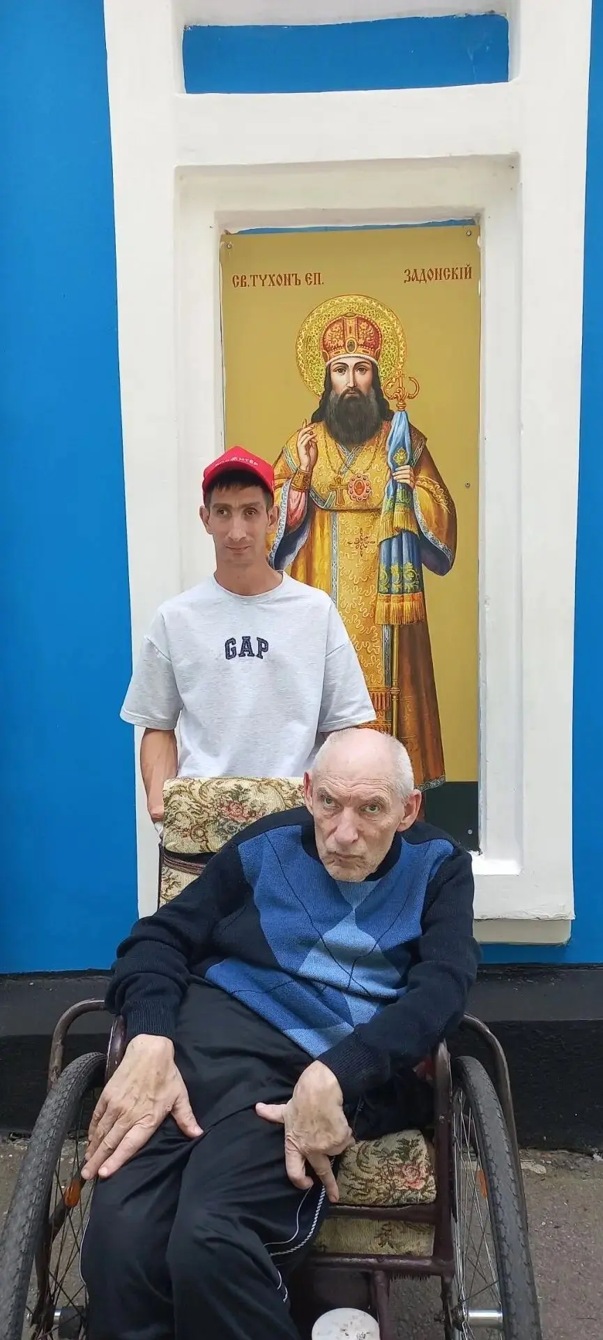 ☀️Небольшим коллективом дошли до храма Казанской иконы Божьей Матери, расположенного на...