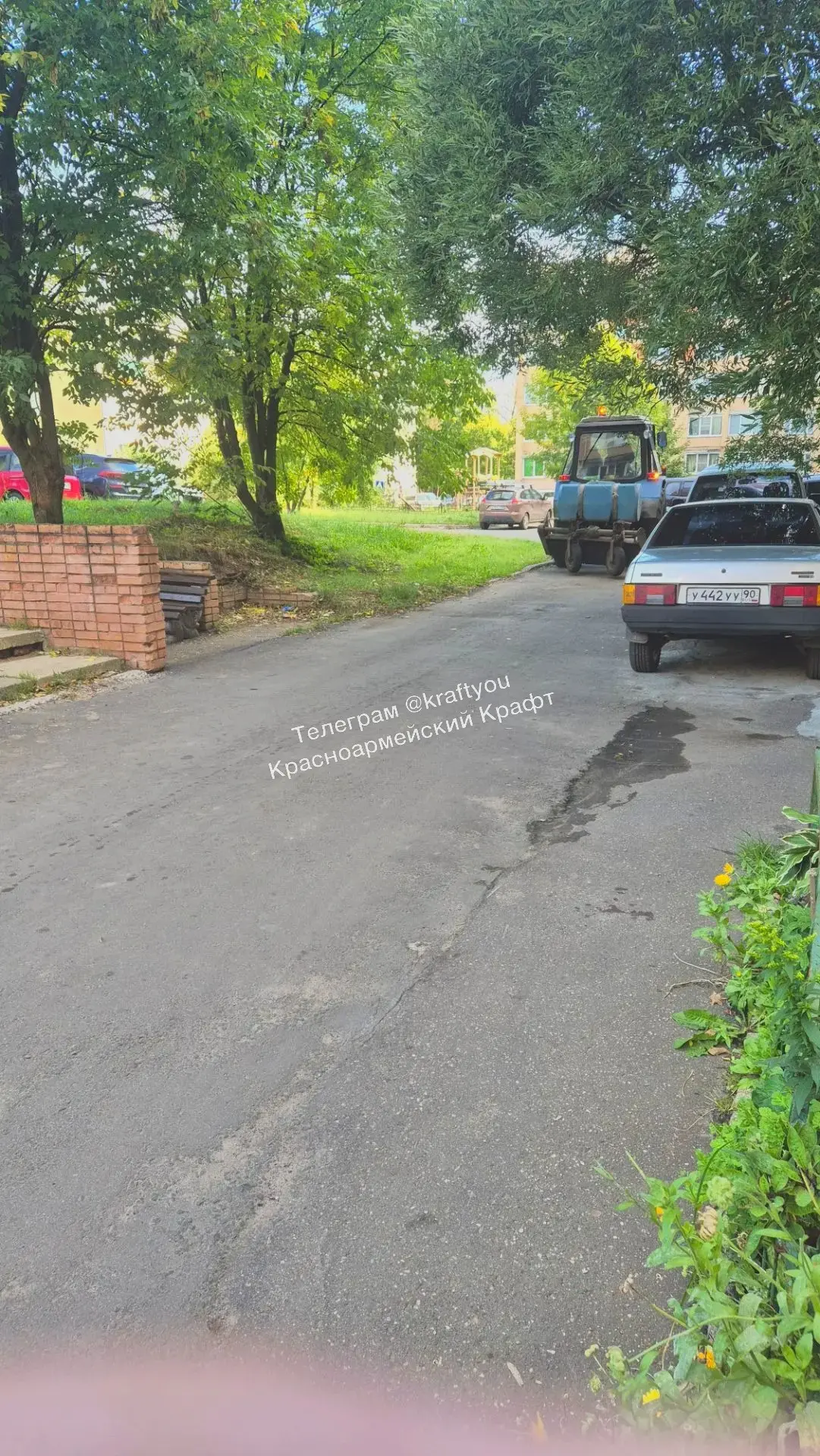 🚜 Зачем коммунальная техника просто так катается по городу?