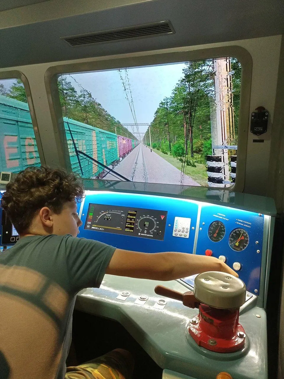 Где научиться управлять поездом? (3+) 🚂