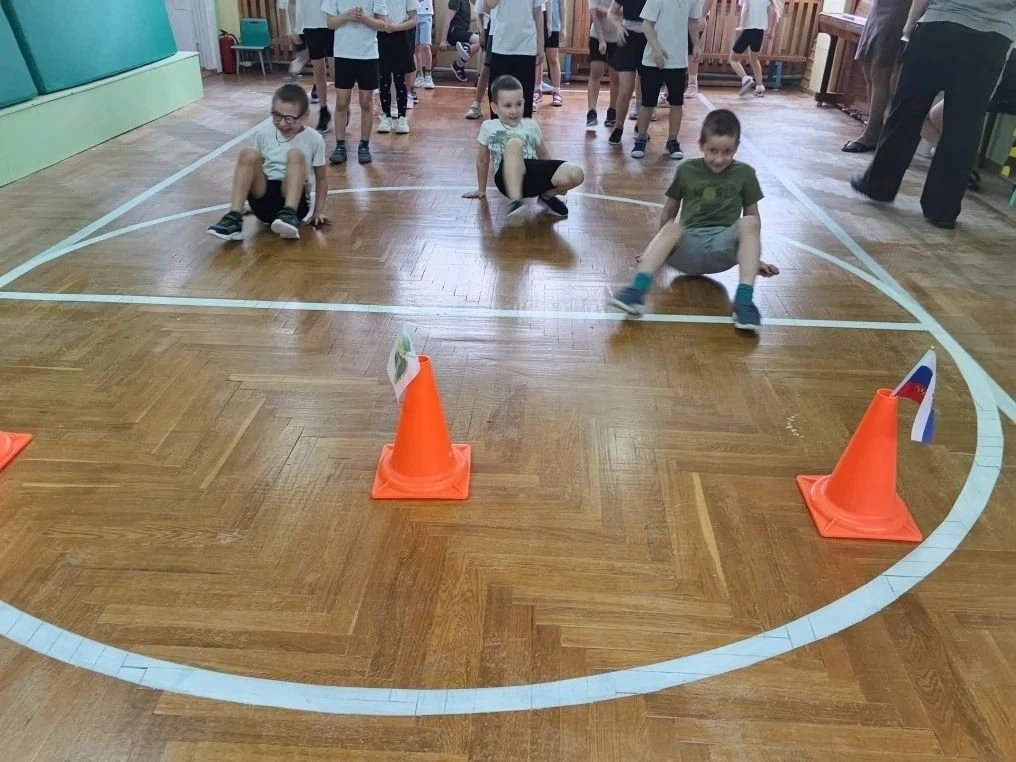 ⛷️ Человек, преданный спорту всей душой! ⭐ В нашем ОУ продолжается вдохновляющая тема месяца: #ХочуЗ