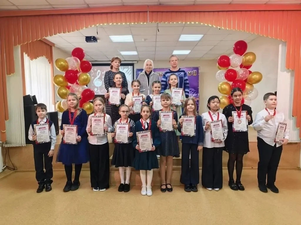 Сегодня в Детской школе искусств N 11, прошёл второй городской конкурс «Открывая детский альбом».   