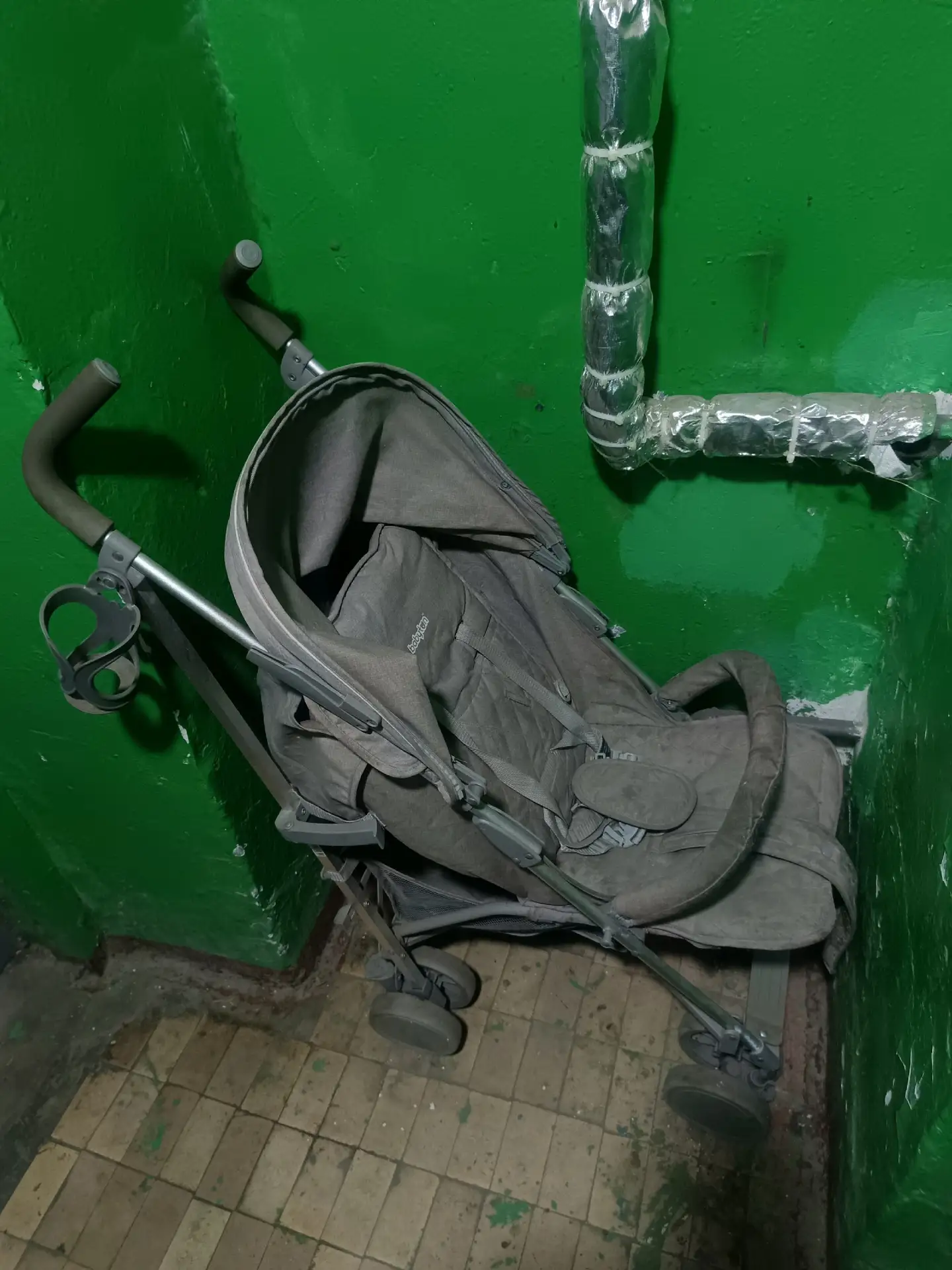 Отдам коляску