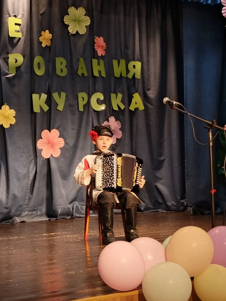Юные дарования из детских садов стали участниками финальных состязаний на пути к 1000-летию Курска
Г
