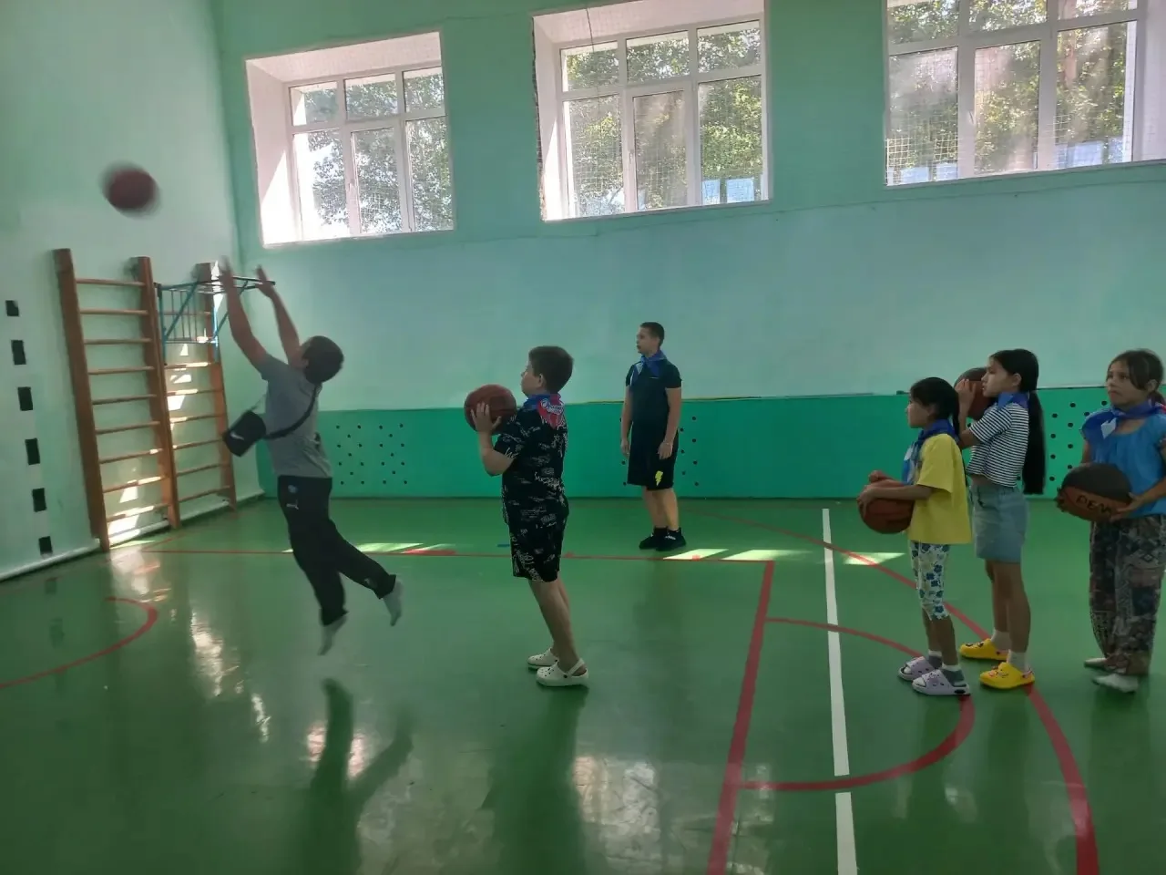 12-й день смены в летнем лагере « Солнышко» Прохоровской ООШ прошел под девизом « Будь здоров!»Мероп
