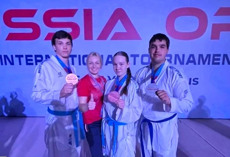 🏆 Калужские каратисты взяли три медали на международном турнире в Сириусе 

На федеральной территор