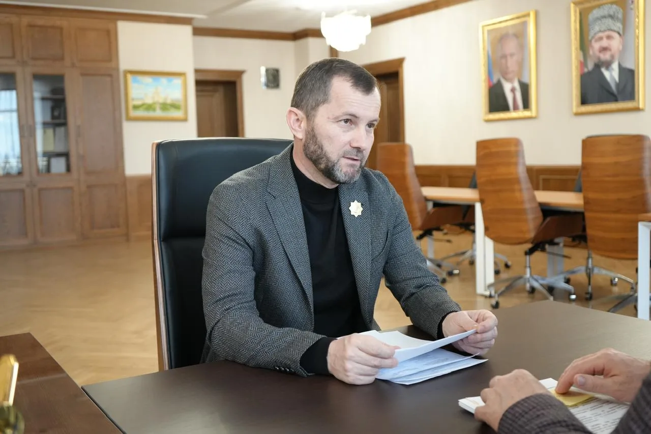 Ассаламу Алайкум!  Сегодня Руководитель Администрации Главы и Правительства ЧР Галас Таймасханов про