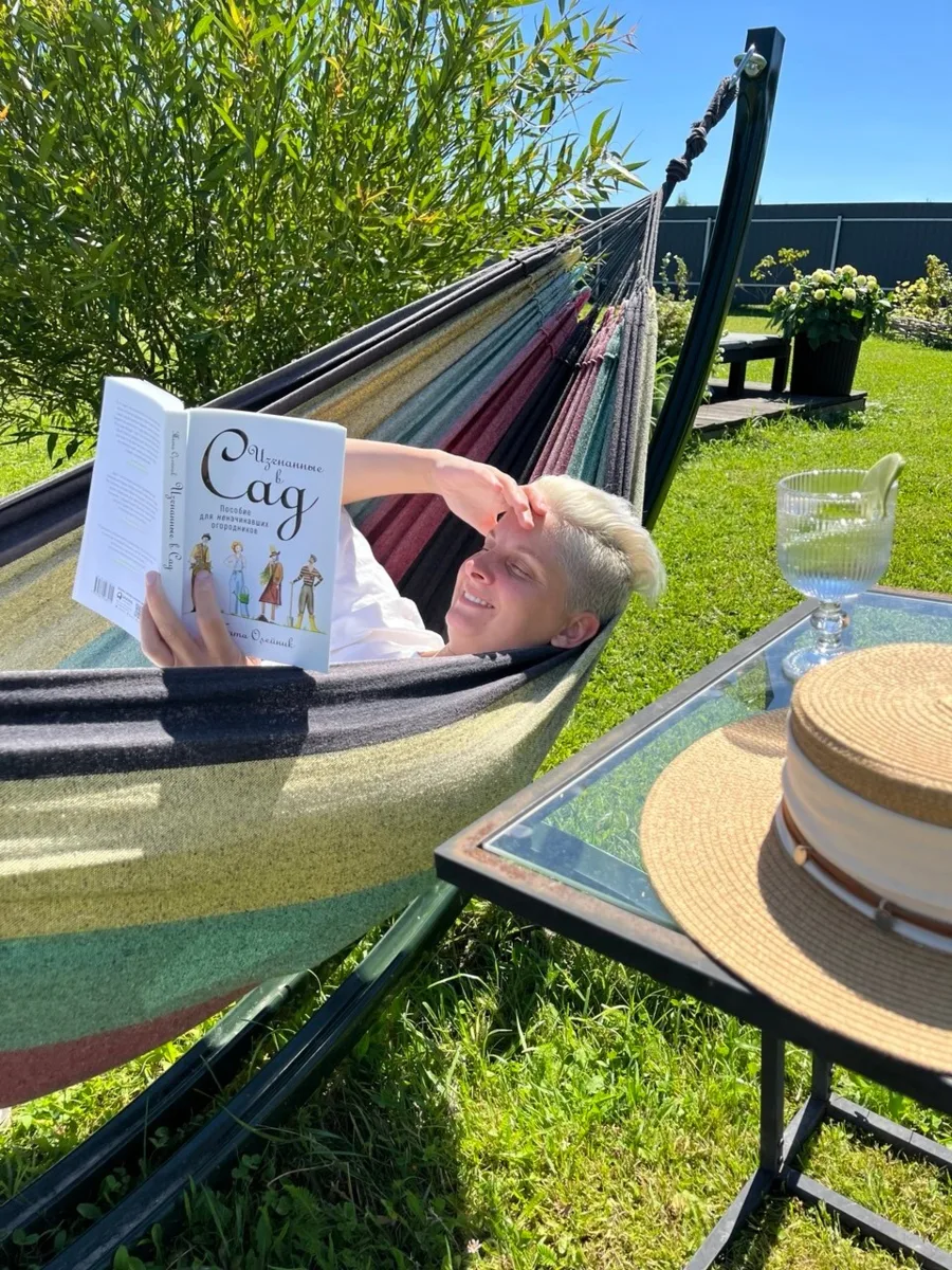 Сейчас такое изобилие кресел, качелей, диванов, шезлонгов и прочих мест для отдыха, что гамак на дач