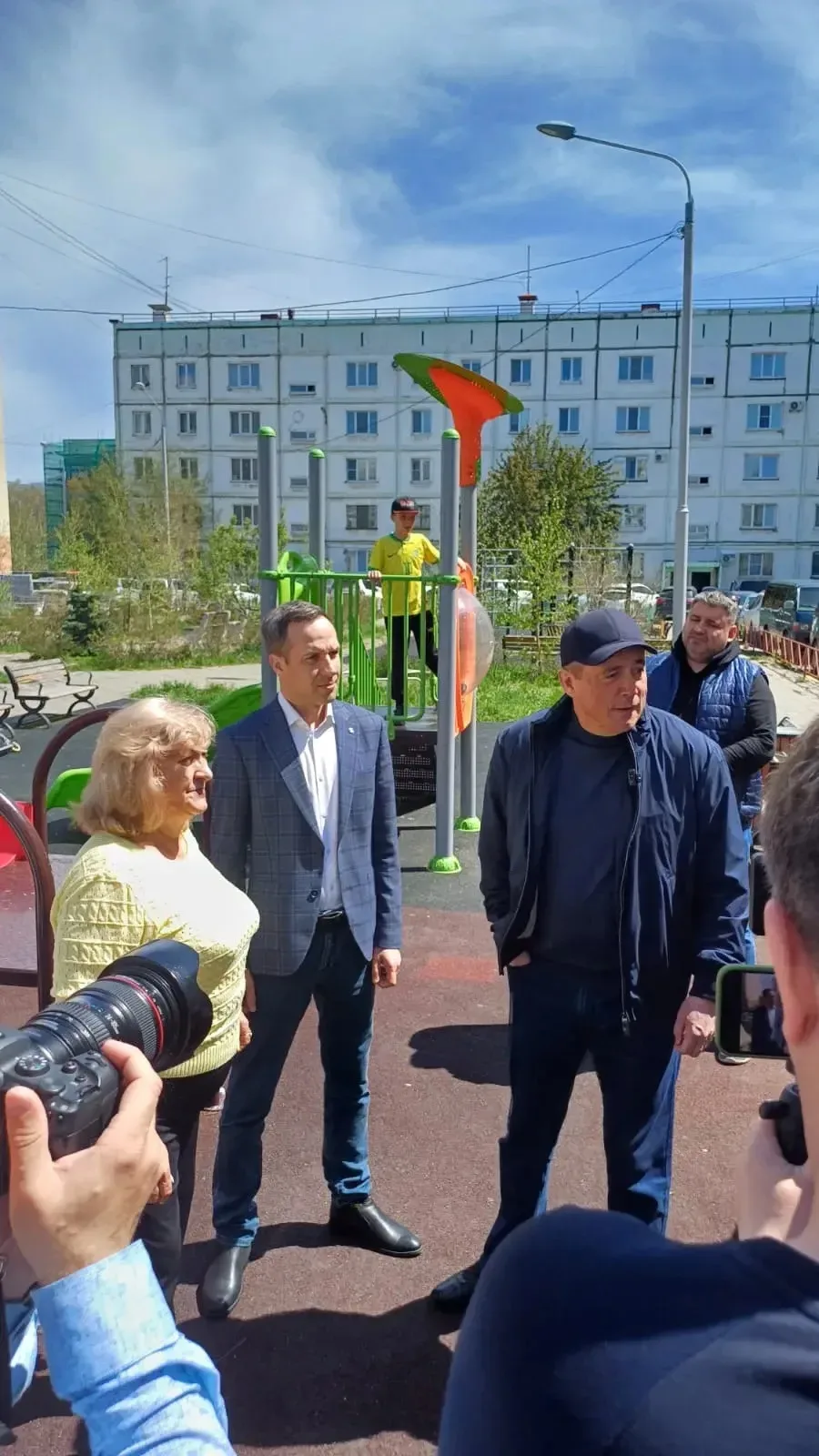 Уважаемые жители и гости Южно-Сахалинска! Сердечно поздравляю вас с Днём города! Наш об...