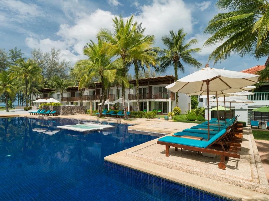 🇹🇭 Таиланд из Екб

🏠 THE BRIZA BEACH RESORT KHAO LAK 4⭐️
✈️ Екатеринбург ➡️ Таиланд, Као Лак
📅 1