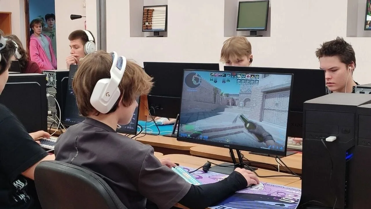 В екатеринбургском лицее будут бесплатно тренировать школьников по CS 2 и Dota 2