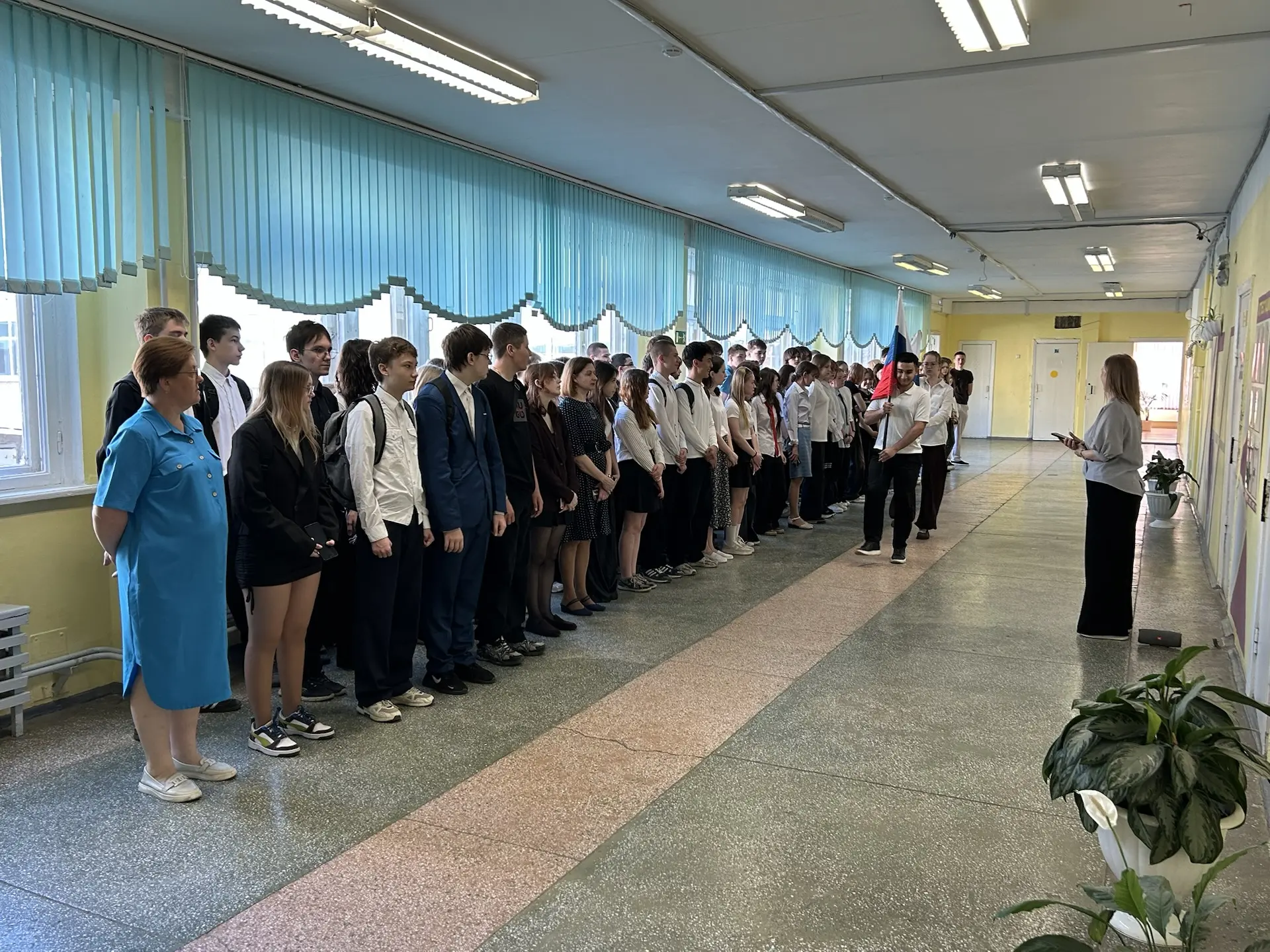 🗓️ Последняя учебная неделя и последняя линейка для ребят выпускных классов прошла сег...