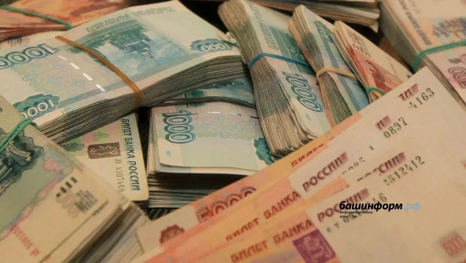 Россиянам рассказали, кому в июле увеличат пенсии

В России с июля увеличатся пенсионные выплаты для