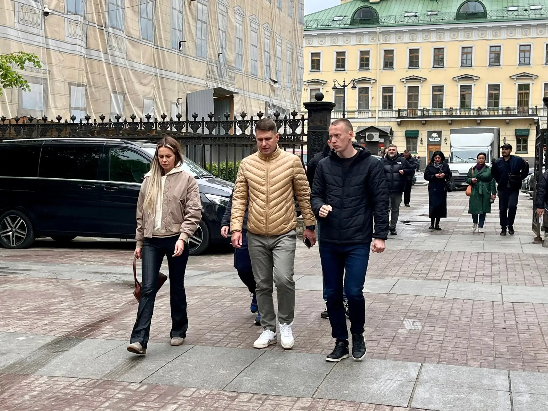 Заместитель главы администрации Центрального района Санкт-Петербурга Дмитрий Ладоха провел рабочий о