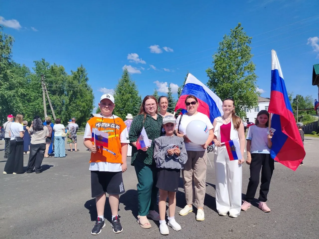 ❤С праздником, с Днём России! ❤️
🇷🇺12 июня стало по-настоящему ярким и тёплым днём — благодаря реб