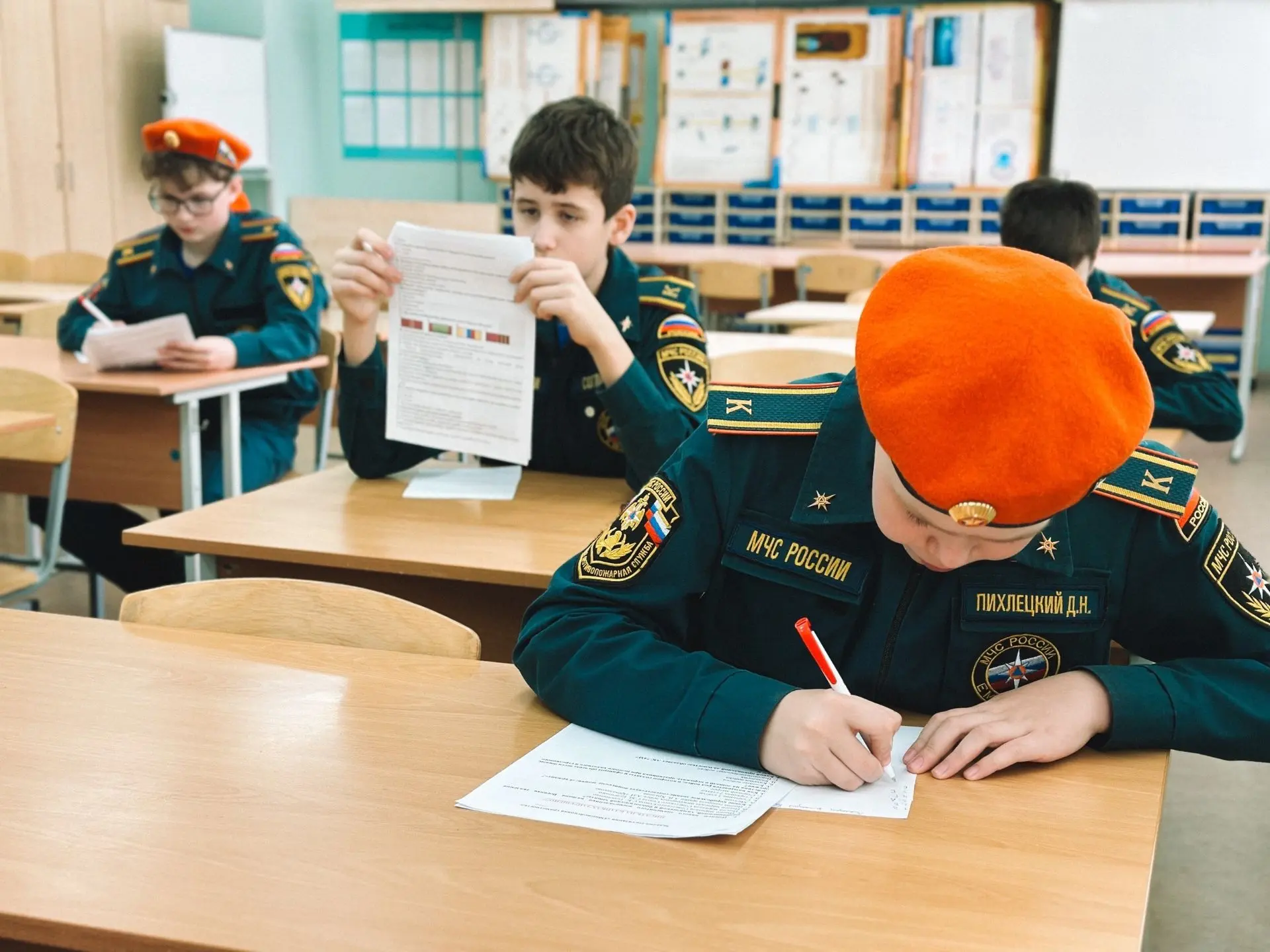 В Курске прошёл финал муниципального этапа Всероссийской военно-патриотической игры «Зарница 2.0»   