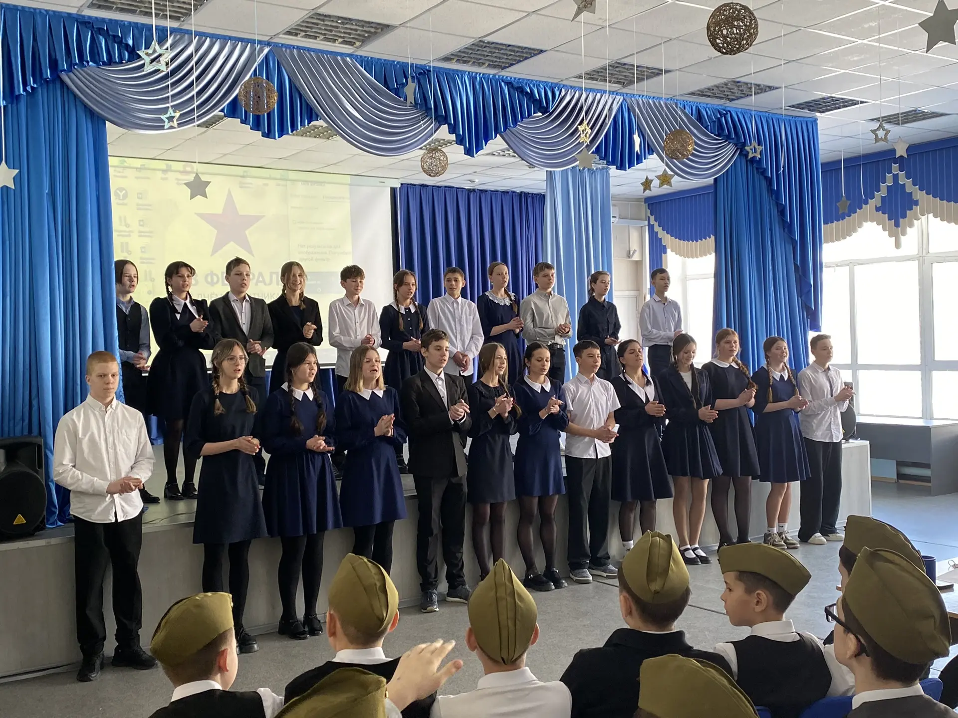 Военно-патриотический конкурс песни «Битва хоров»  Накануне Дня защитника Отечества в нашей школе пр