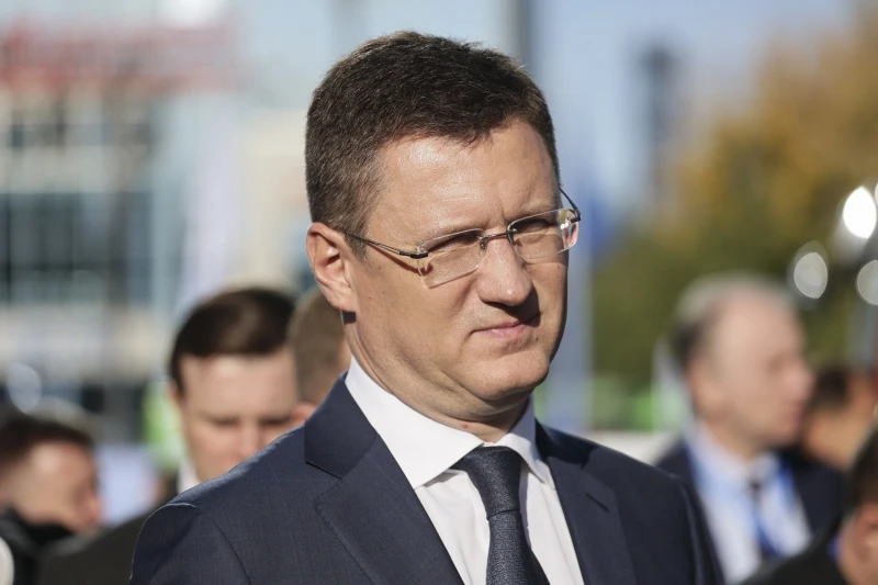 Новак доложил Путину о ситуации на топливном рынке: спрос вырос на треть, введён запрет...
