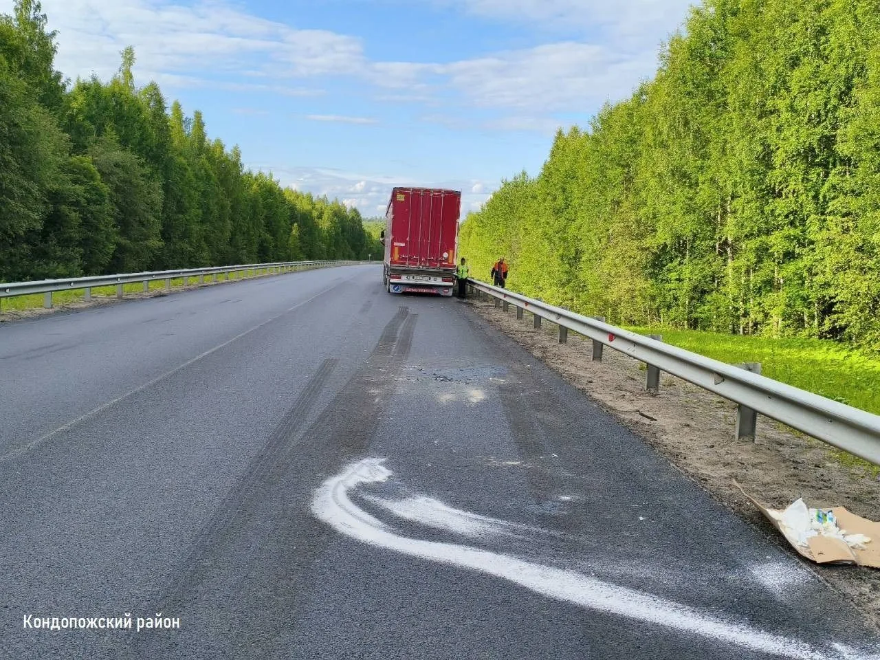 Водитель в Карелии скрылся с места ДТП, но вскоре сам пришел в больницу

Автомобиль протаранил грузо