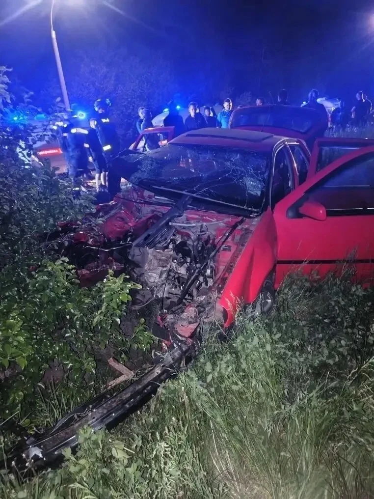 😱 Две сестры погибли в страшной аварии под Курском сегодня ночью