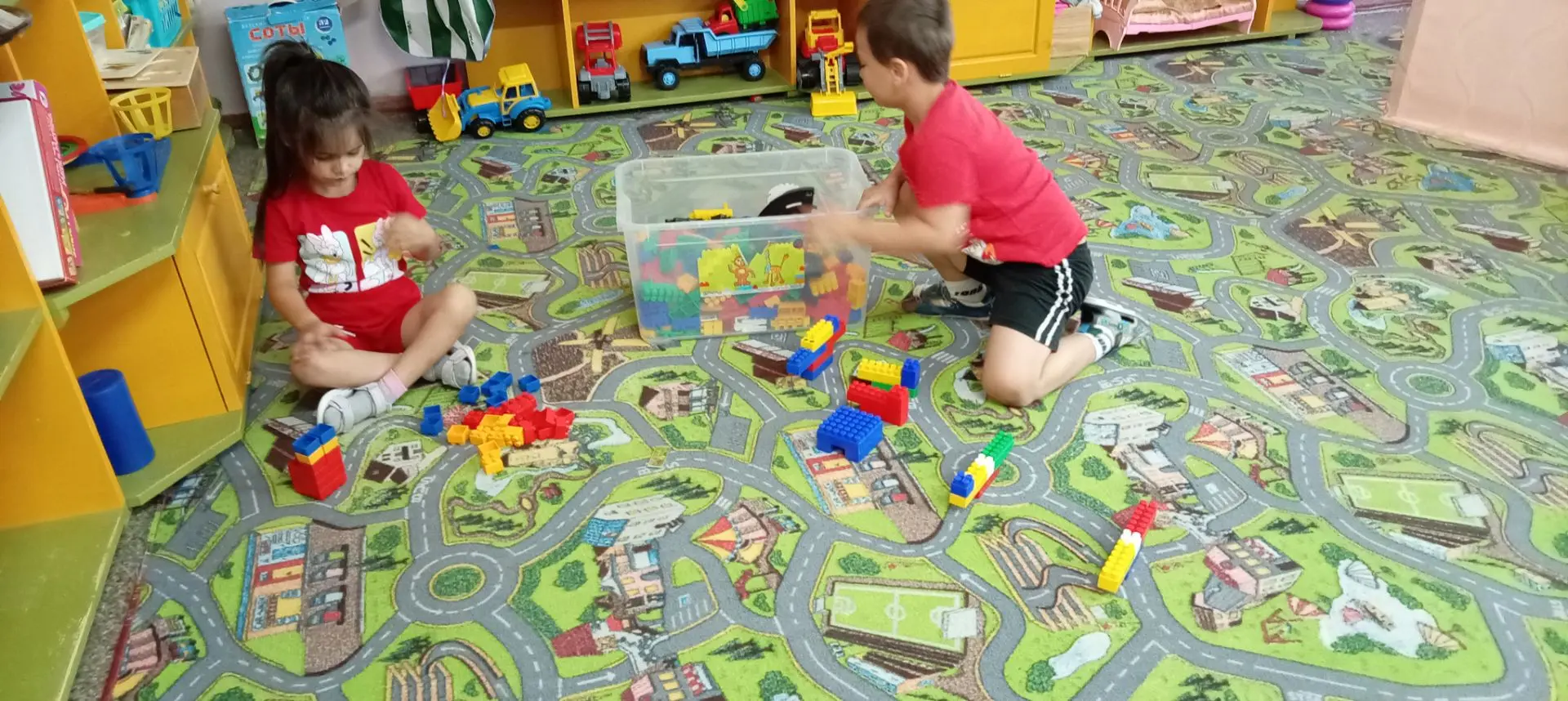Игры с LEGO-конструктором в детском саду — это не просто развлечение, а эффективный инс...