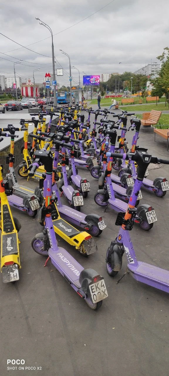 🛴 Передоз самокатов на Красногвардейской