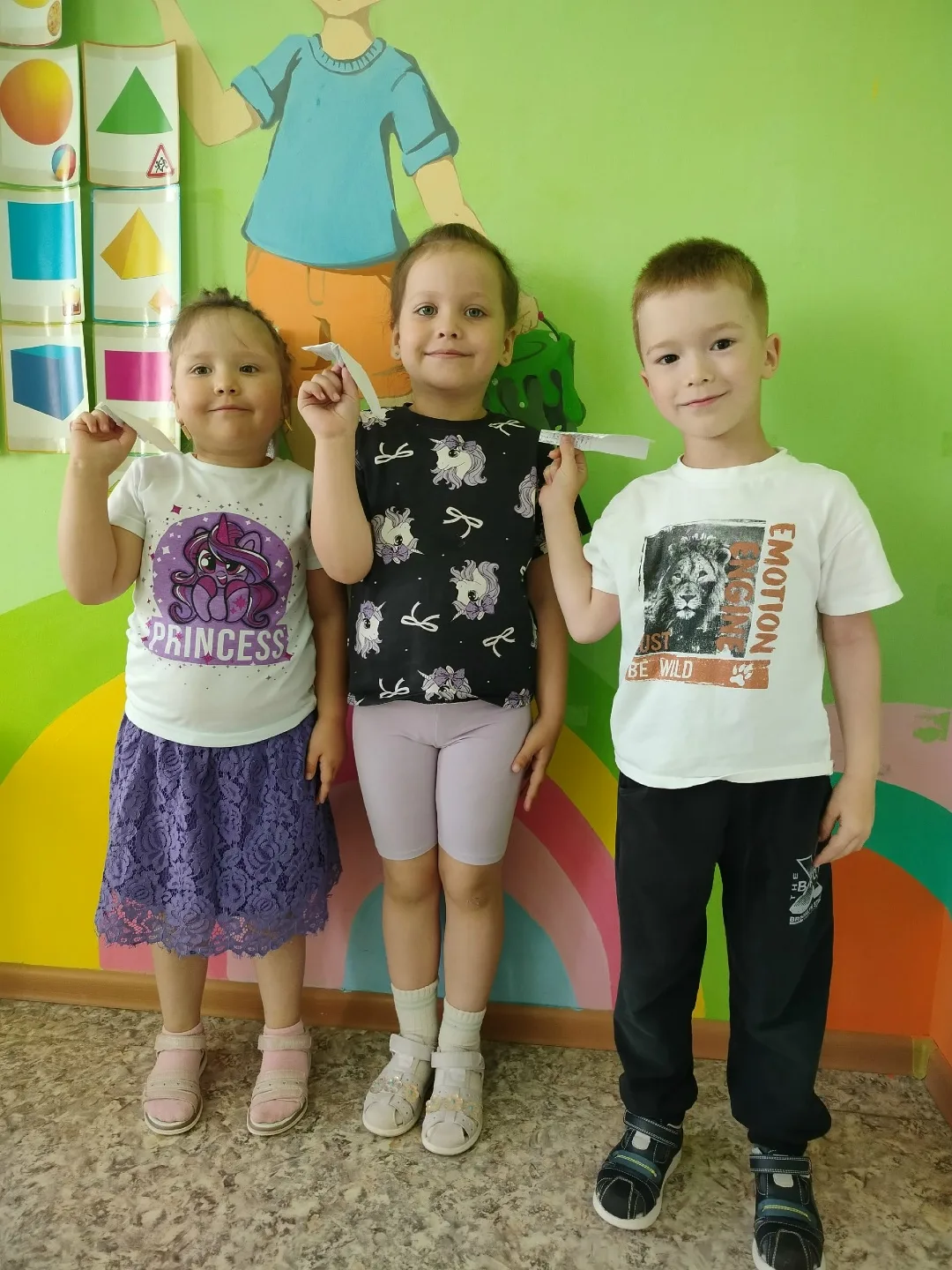 9 июня на логопедическом занятии дети средней группы погрузились в мир оригами. Техника...