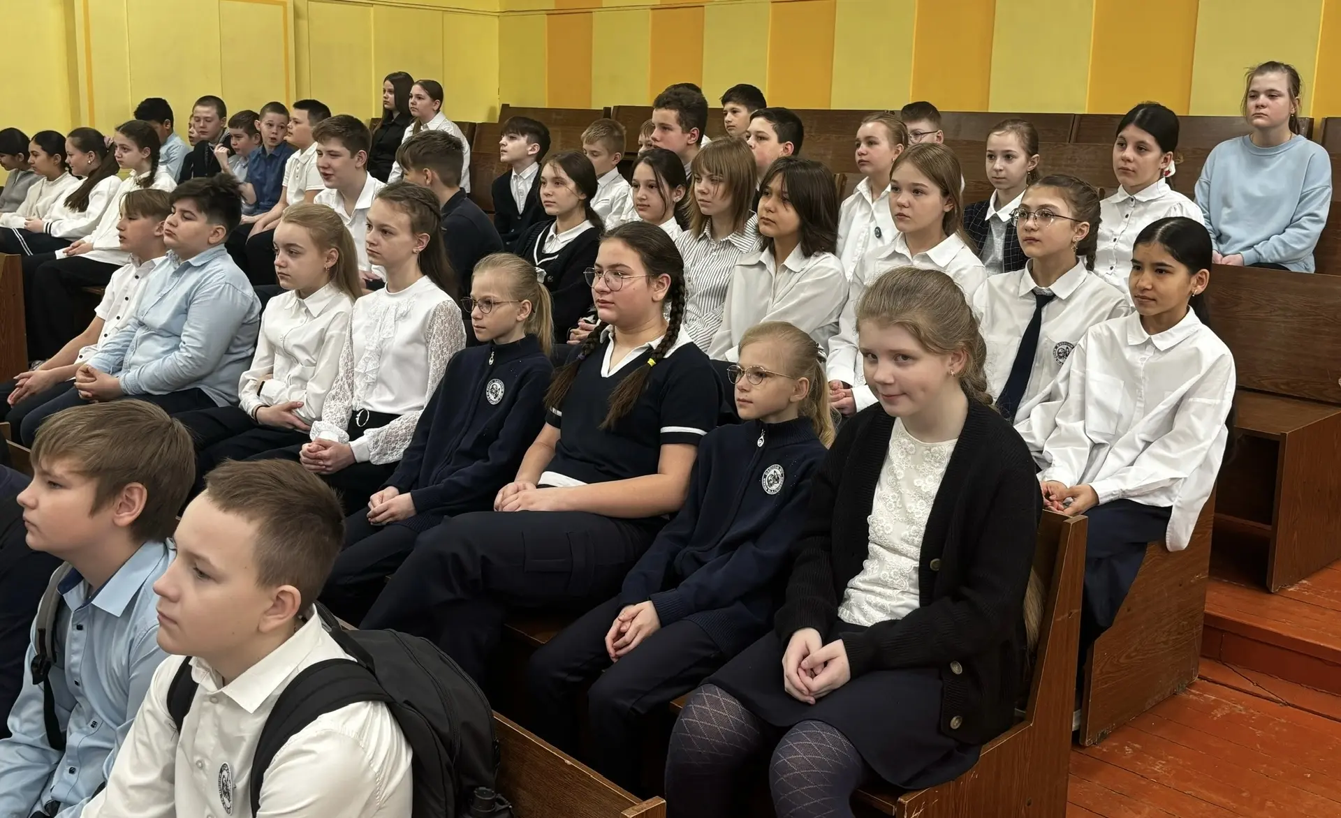 ✨23 марта в нашей школе по традиции прошли внеурочные занятия «Разговоры о важном».🇷🇺  ✨Тема встречи